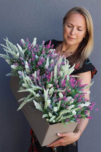 Lechuza Wrzosy 2, kompozycja kwiatowa w wysokiej jakości donicy - skrzynce, wym.60x40x40cm 