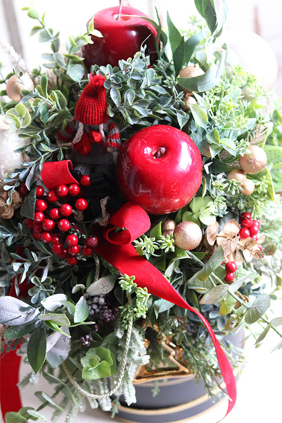 bożonarodzeniowy flowerbox z bombkami, Ferrari, wys.48cm