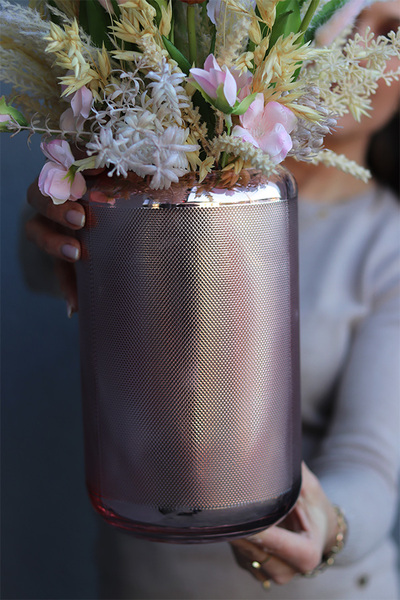 Tulipanowa Aura Salise, dekoracja kwiatowa w wazonie