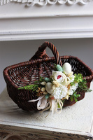 Brownie, dekorowany koszyczek wielkanocny