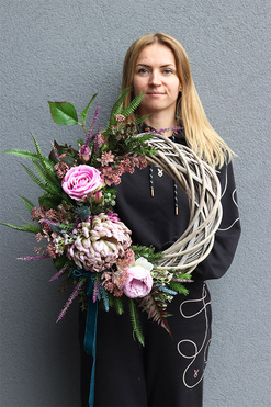 Chryzantema, egzotyczny wianek na drzwi, rozp.57cm