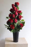 Lovely Red, bukiet nagrobny z różami