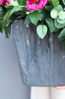 Volcan Medure, kompozycja nagrobna w misie