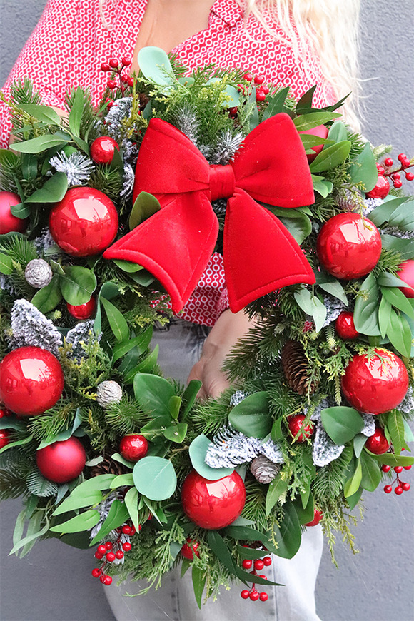 Apart Christmas Exclusive 3, świąteczny wianek z kokardą