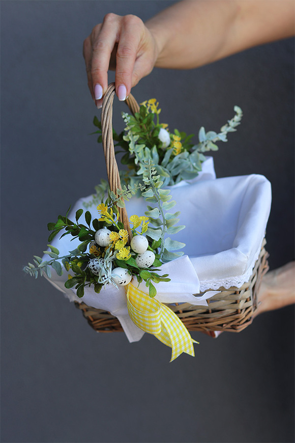 dekorowany koszyczek wielkanocny z serwetką, Yellow Spring