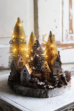 Golden Village Wood, świąteczna drewniana scenka zimowa LED, wym.27x20cm