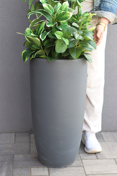 Green Belledia Concrete, sztuczna roślina w betonowej donicy