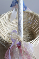 Koronkovy, dekorowany koszyczek wielkanocny