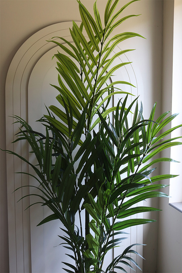 Palma Brasileiro, sztuczna roślina w doniczce