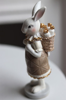 Bunny Cottage Beige, figurka wielkanocna zajączek