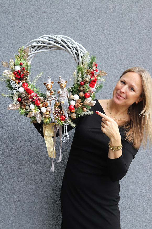 Wesołe Myszki, świąteczny wianek z laleczkami LED