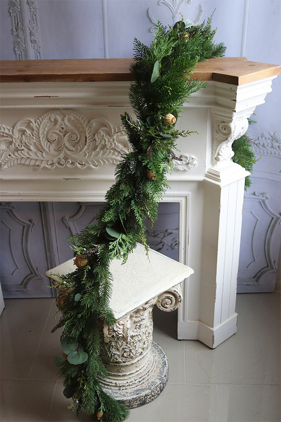 Naturalne Święta Poppy, realistyczna zielona girlanda iglasta