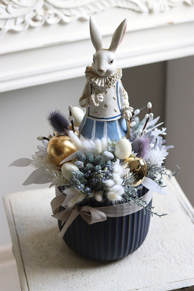 Paris, wielkanocny stroik z zającem