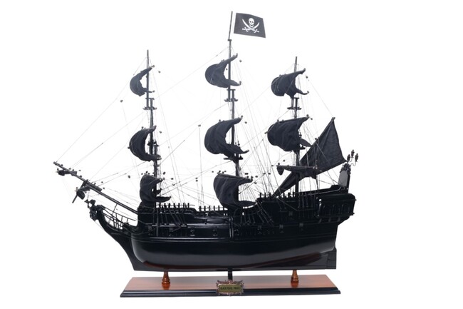 Czarna Perła, ekskluzywny model statku pirackiego