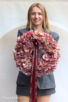 Hortensje Plum, wianek na drzwi z hortensji