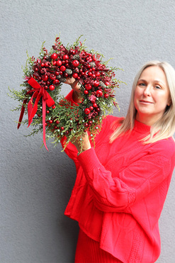 Klassina Red, stroik ze świecą na talerzu, wym.15x33cm 