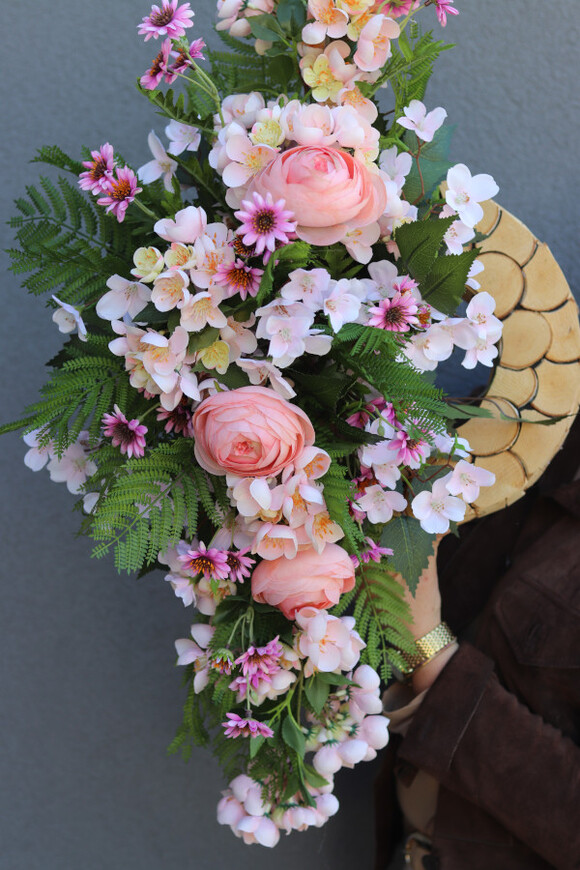 Ramena, wieniec nagrobny