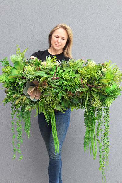 Dalila 5, kompozycja sukulenty do twojej donicy, wym.44x85x35cm