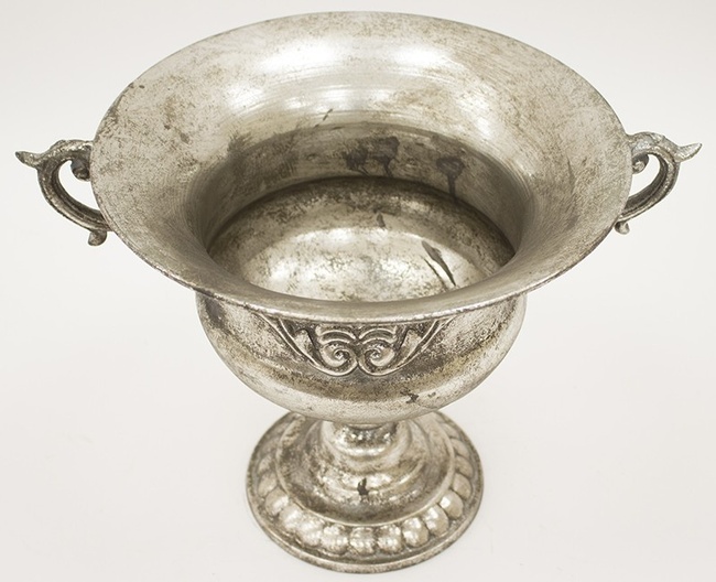 metalowa osłonka puchar , Królowa, wym.26.5x37x29cm