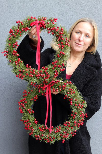 Tradycyjny, świąteczny wianek dekoracyjny