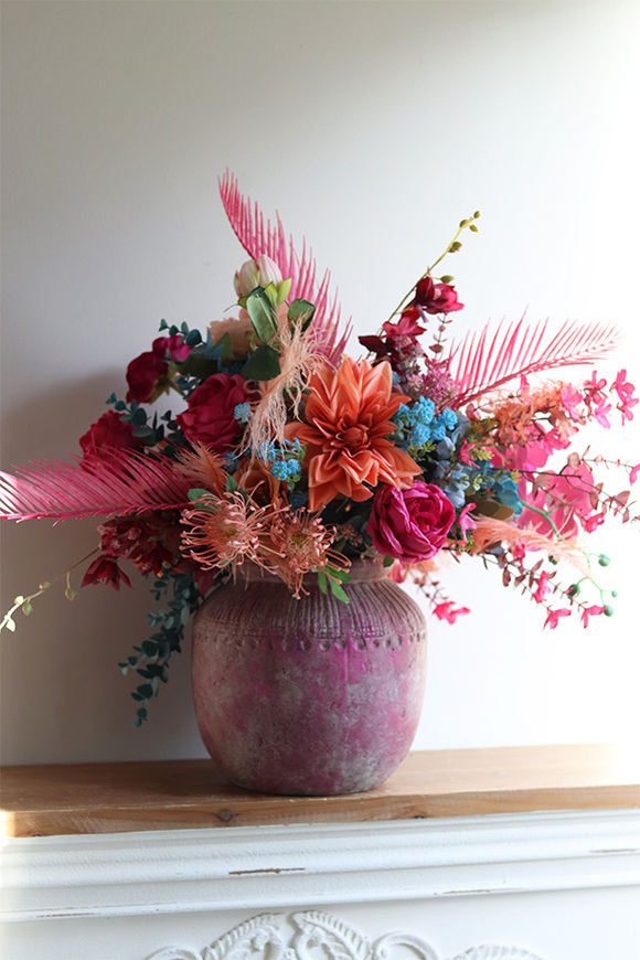 Bollywood Premium, kompozycja kwiatowa w energetycznych kolorach