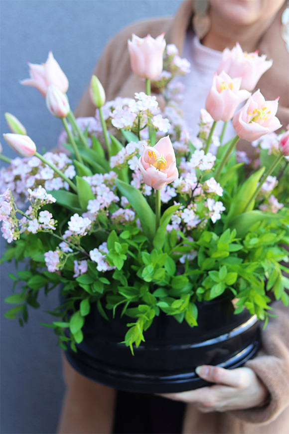 Premium Spring Pink, dekoracja nagrobna w misie