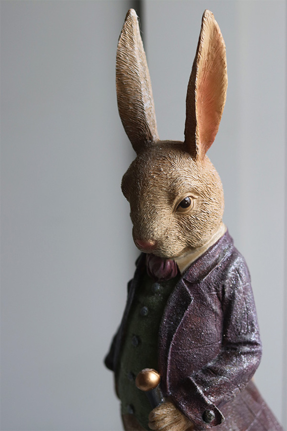  figurka Królik z Krainy Czarów