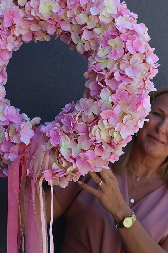 Light Pink, duży wianek na drzwi z hortensji