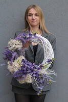 Violetta Orchidia, asymetryczny wianek na drzwi