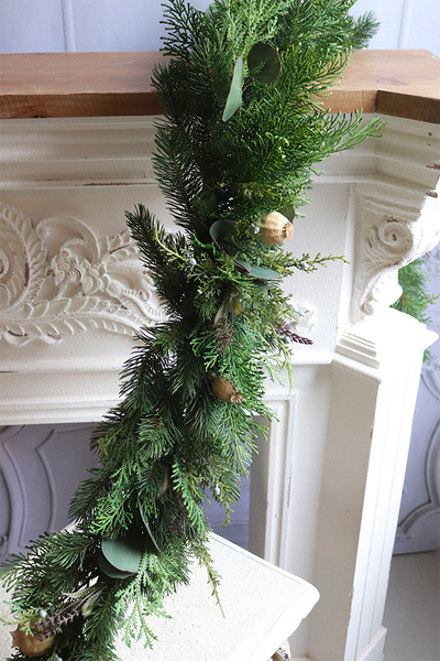 Naturalne Święta Poppy, realistyczna zielona girlanda iglasta