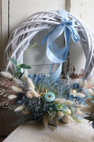 Blue Easter, komplet dekoracji wielkanocnych, wianek + koszyczek + świeca