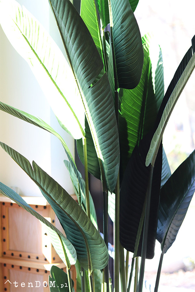 Bananowiec Boho, sztuczna roślina w donicy