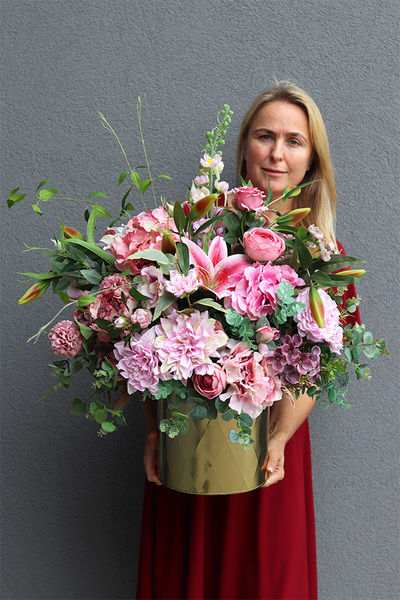 Lilie Pink kompozycja kwiatowa / bukiet wys.72cm, śr.60cm