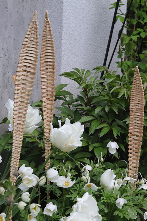 Sunday B, słomiana dekoracja