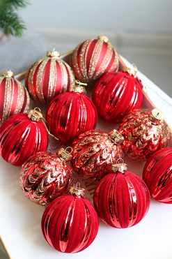 Red Christmas, szklane bombki w pudełku, 12 sztuk