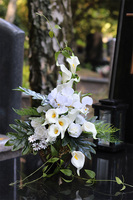 Kalle Biel, dekoracja nagrobna w złotym naczyniu