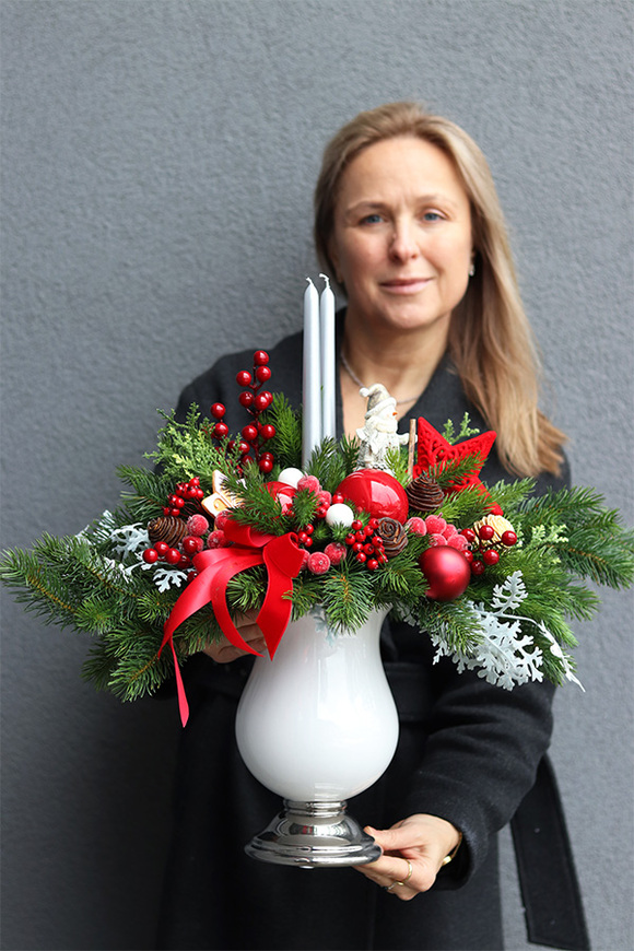 Orlenna, świąteczny stroik z bałwankiem w pucharze