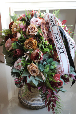 Boston Beige New, wiązanka pogrzebowa z wstęgą, dł.95cm  