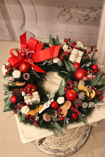 Świąteczna Chata II, klasyczny wianek świąteczny, śr.33cm
