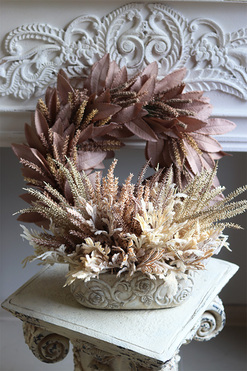 Wrzosy Beige, jesienna kompozycja kwiatowa w donicy, wym.26x42cm