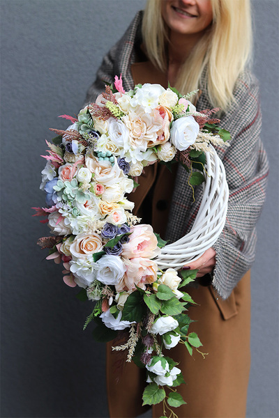 Belladonna 2, asymetryczny wianek do powieszenia