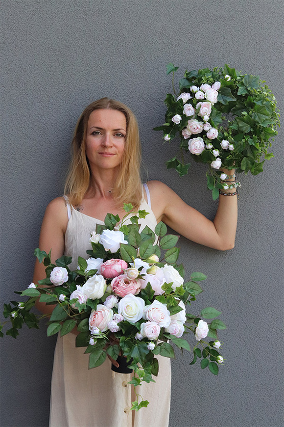 Roselissa, bukiet nagrobny we wkładzie	