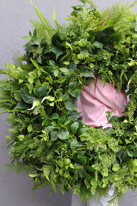 Tasmania Grandiosa, ogromny zielony wianek na ścianę