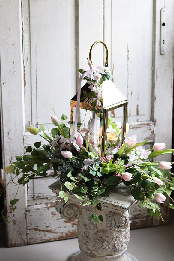 Angelo Garden Gerda, kompozycja nagrobna ze srebrnym lampionem, wys.65cm