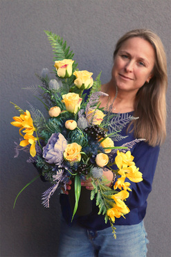 Hedira, bukiet nagrobny we wkładzie, dł.45cm 