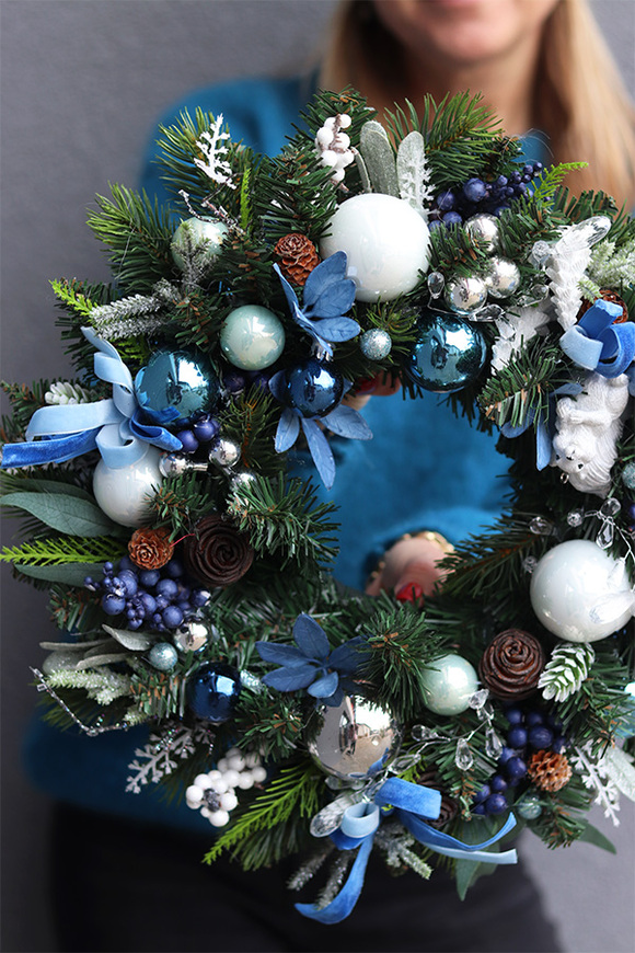 Blue Xmas, świąteczny wianek dekoracyjny