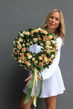 Yellow Rosalina, słoneczny wianek na drzwi, śr.43cm