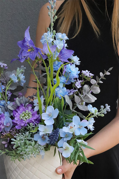 Blue Lagoone, wiosenna kompozycja kwiatowa