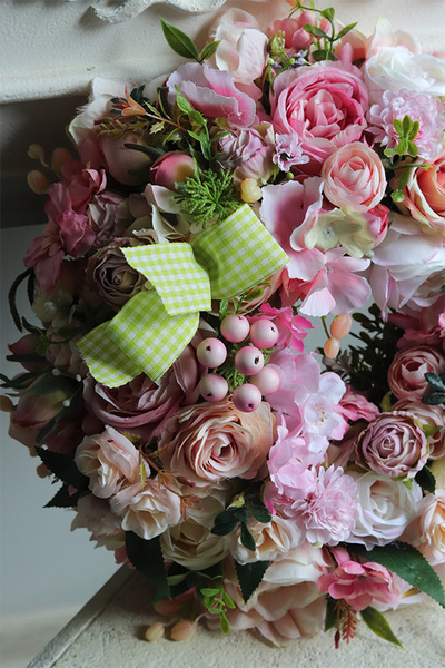 Pink Rose Fessa kwiatowy wianek na drzwi