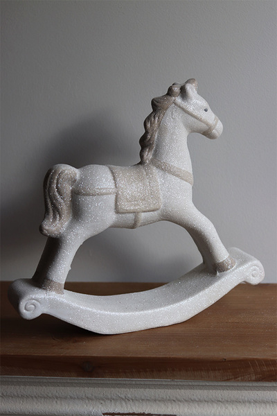 Konik na Biegunach Horsey, figurka dekoracyjna